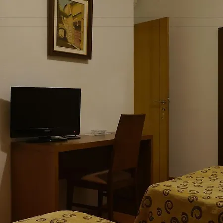 Hotel Torrezaf 3*